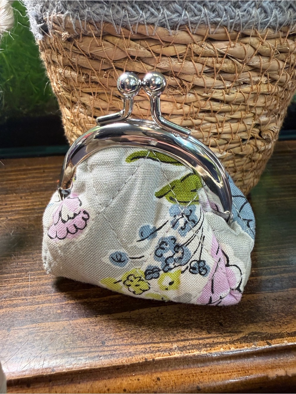 Vera Bradley kiss-lock coin purse Mini